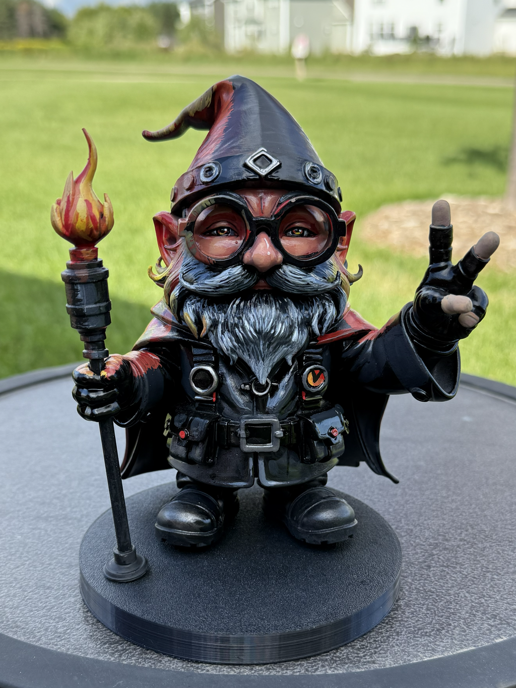 Gnomeous Rex Statue